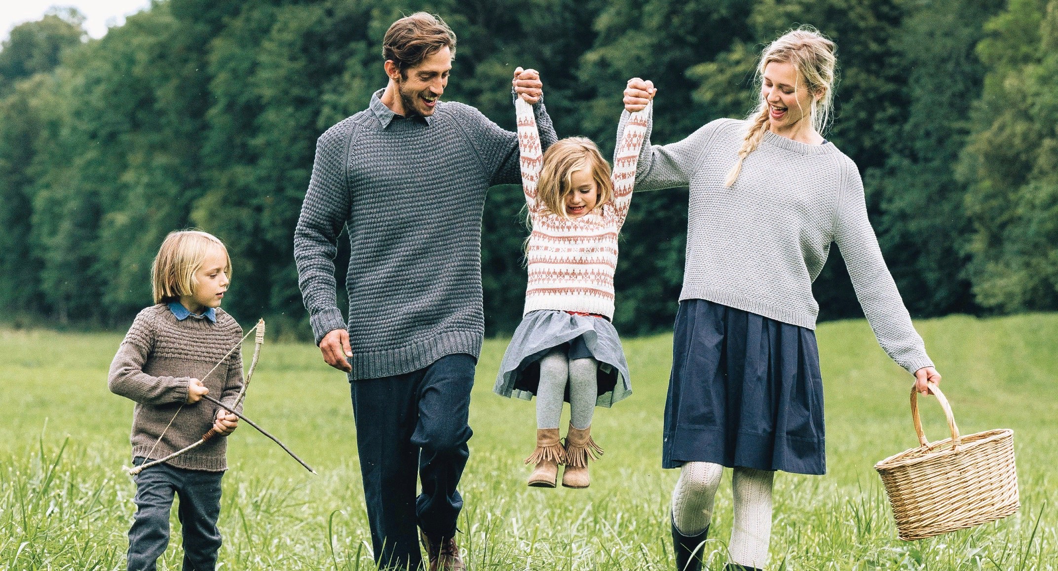 Кабмин упростил получение пособий опекунами