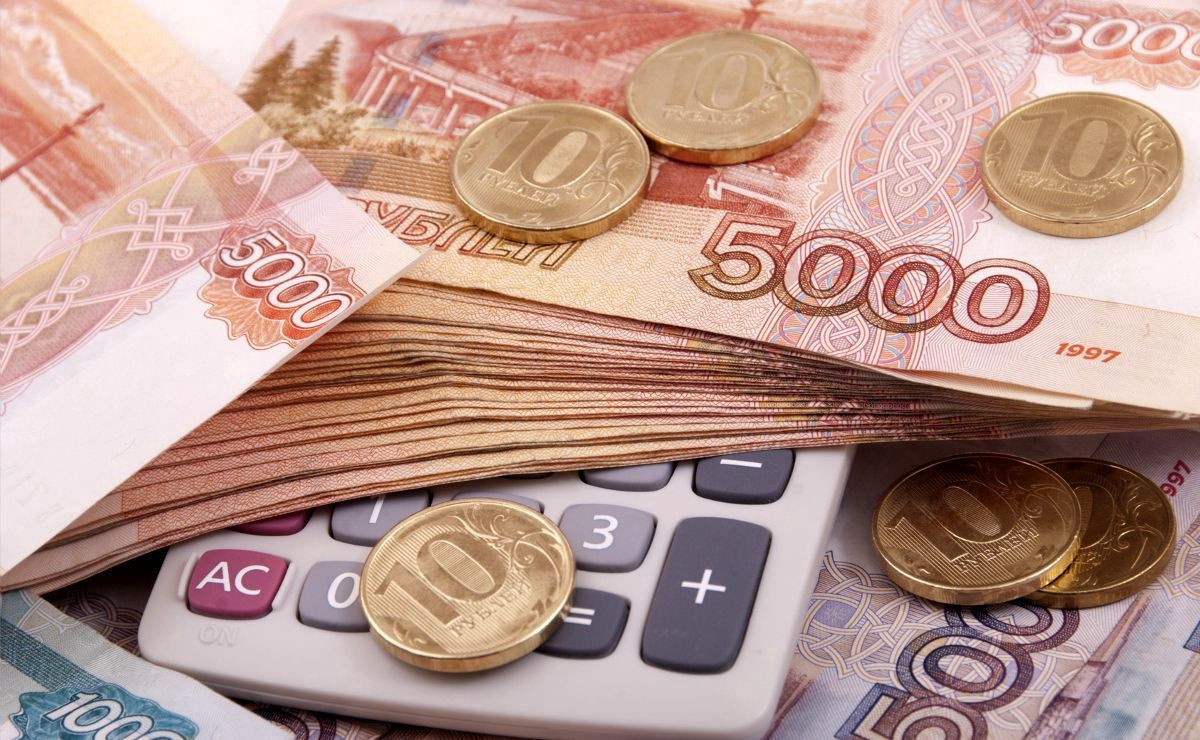 Названа средняя зарплата российских учителей