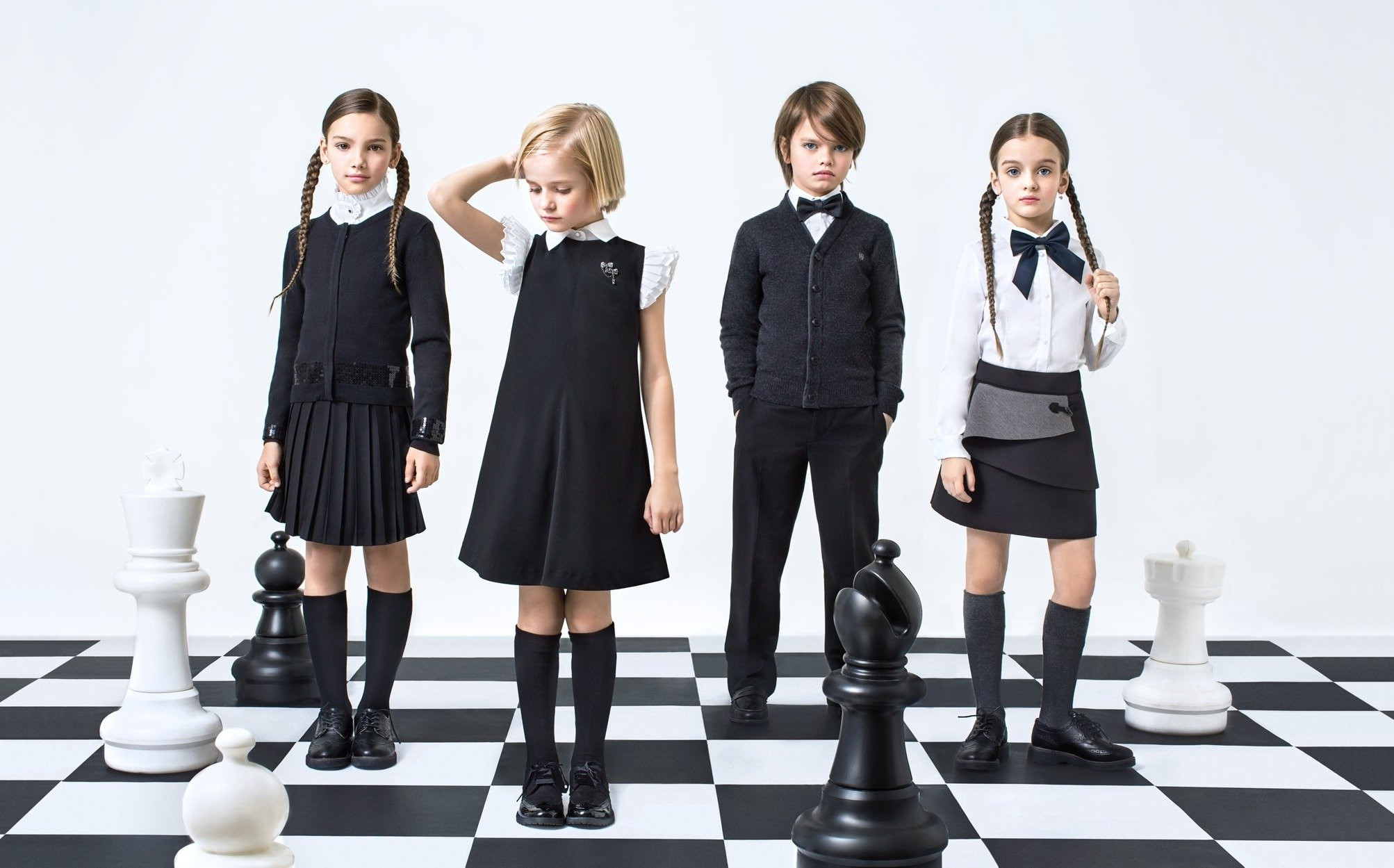 Почти половина школьной формы опасна для здоровья