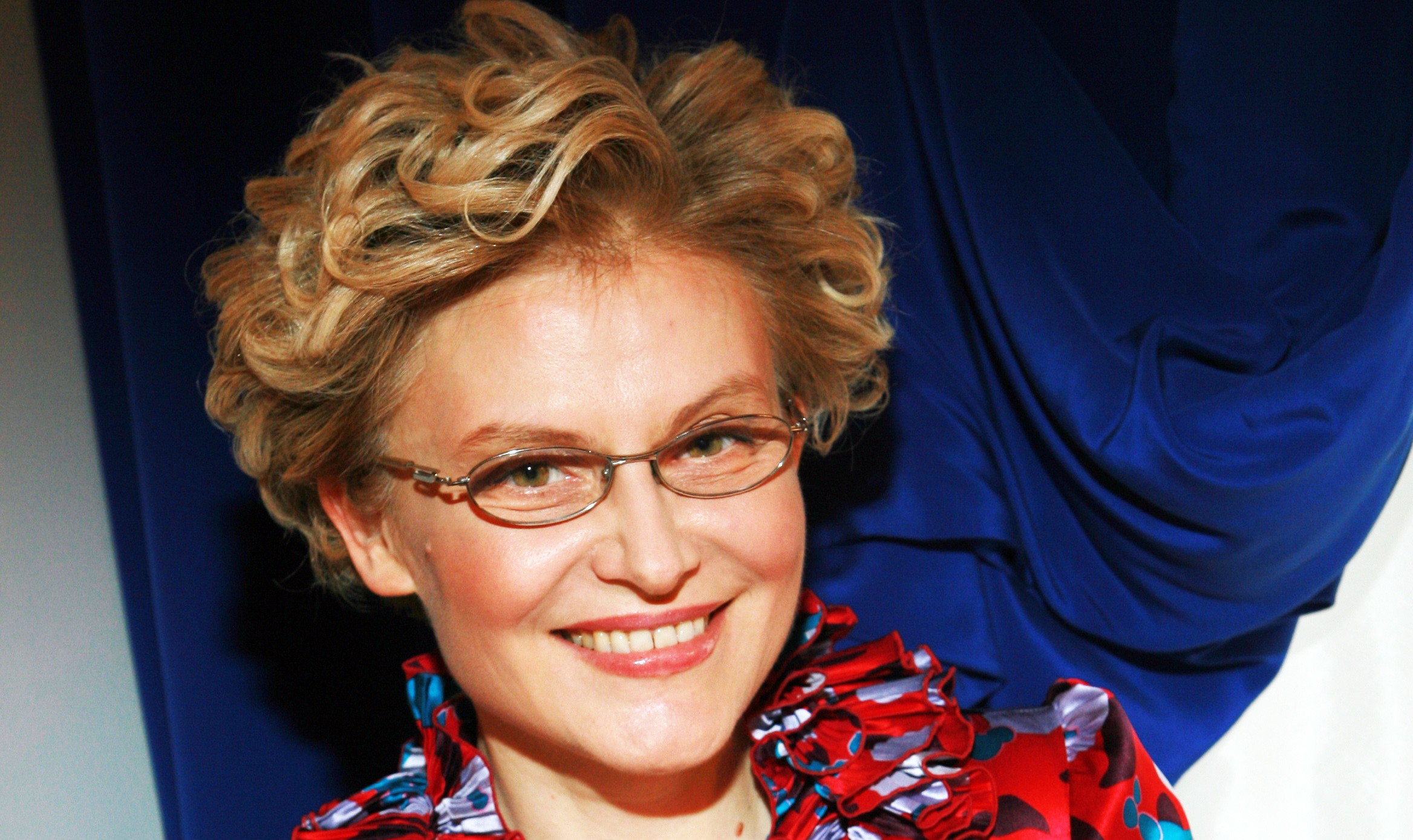 Елена Малышева оценила риск заражения коронавирусом в школах