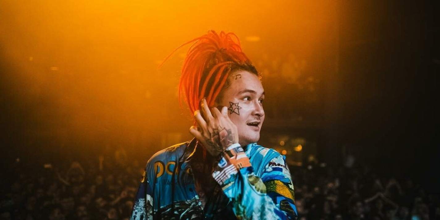 Школьный учитель подал в суд на Моргенштерна