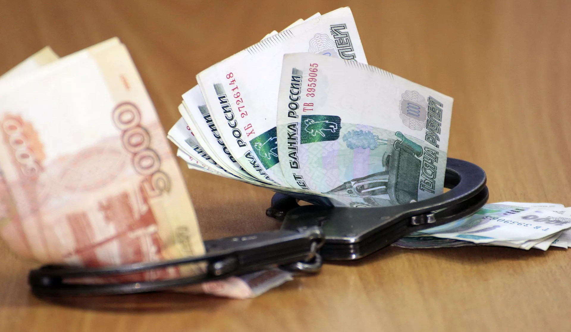 Минпросвещения посоветовало сообщать в прокуратуру о поборах в школе