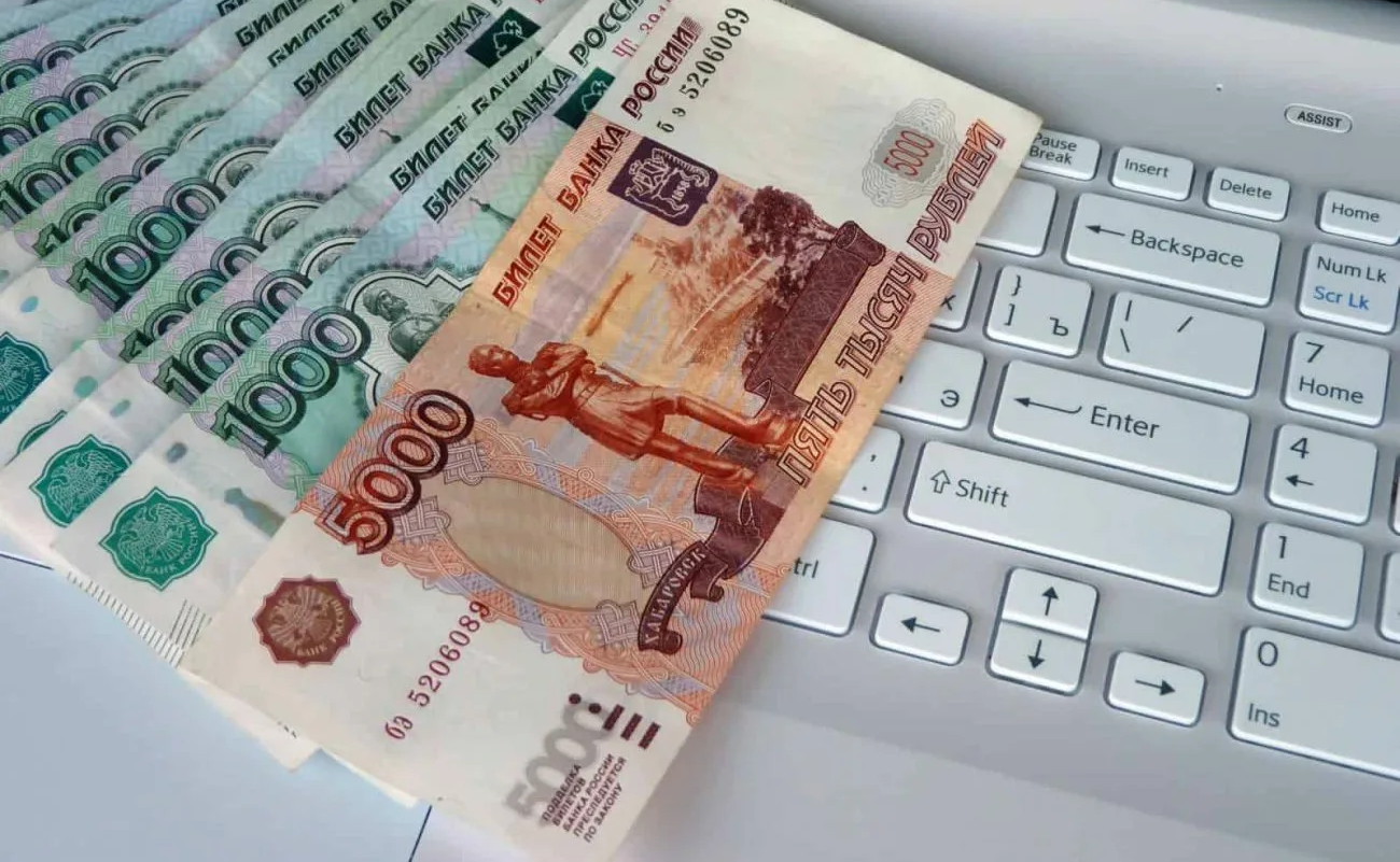 Мишустин распорядился выделить 34,3 млрд рублей на детские выплаты 