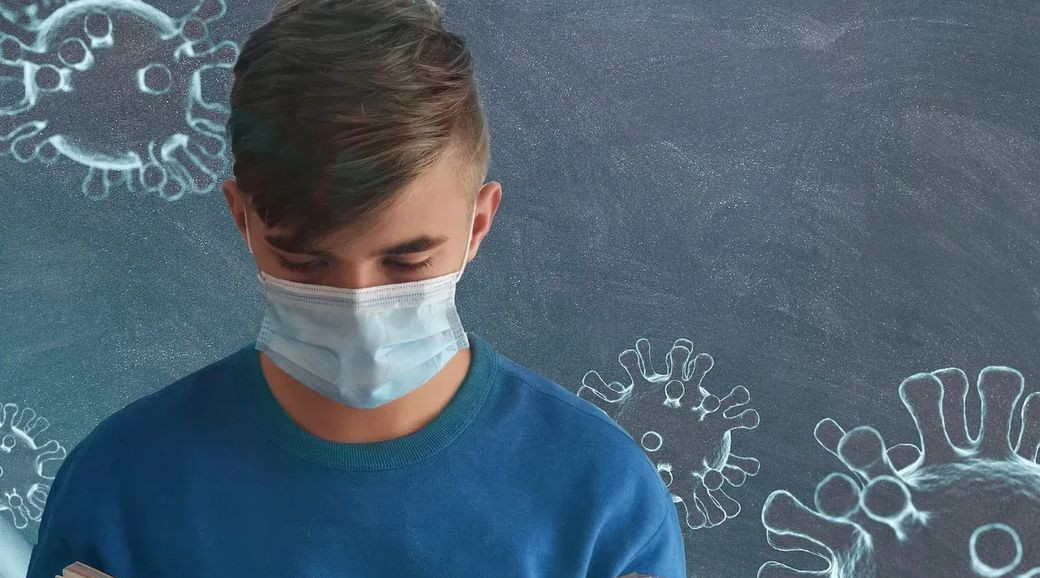 В США ученика арестовали за пребывание в школе во время дистанционного обучения