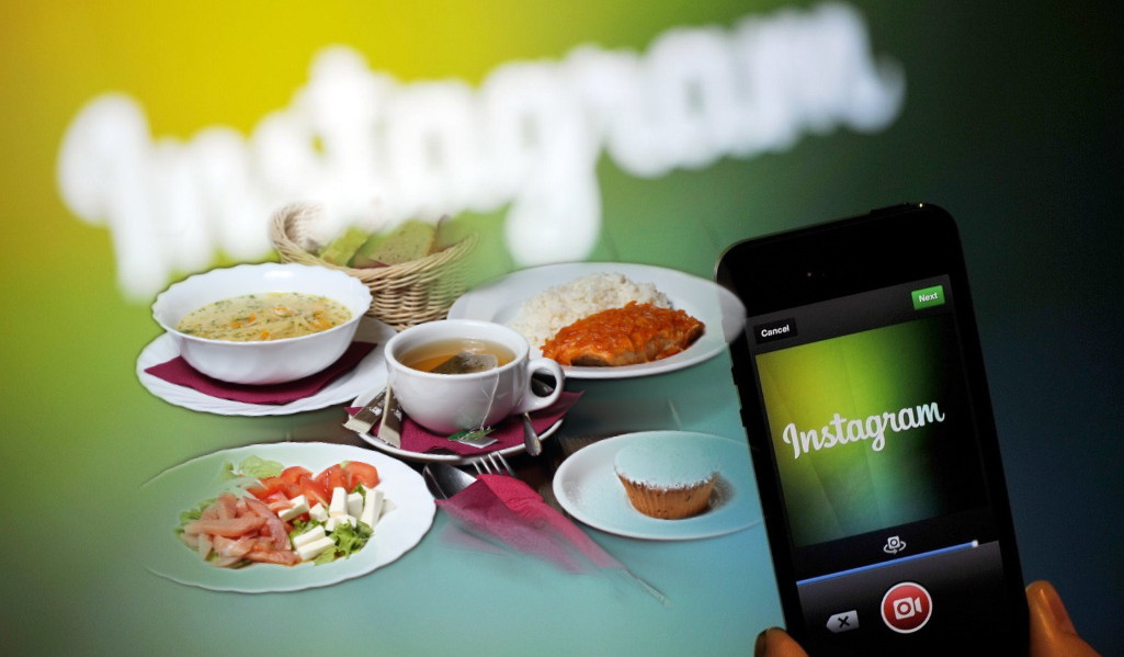 Саратовских директоров школ призвали ежедневно публиковать фотографии школьных завтраков и обедов в соцсетях