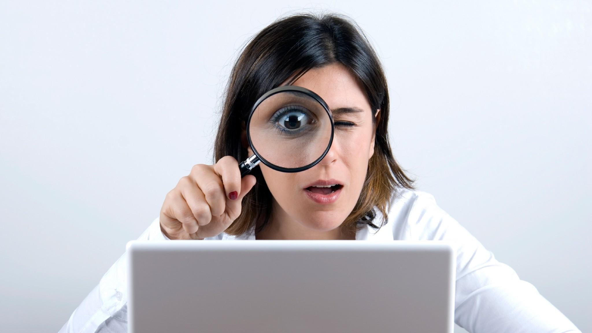 Петербургских учителей не будут заставлять следить за соцсетями школьников