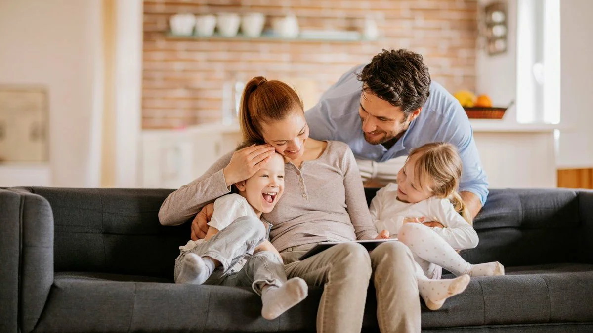 Минздрав порекомендовал провести предстоящие выходные дома