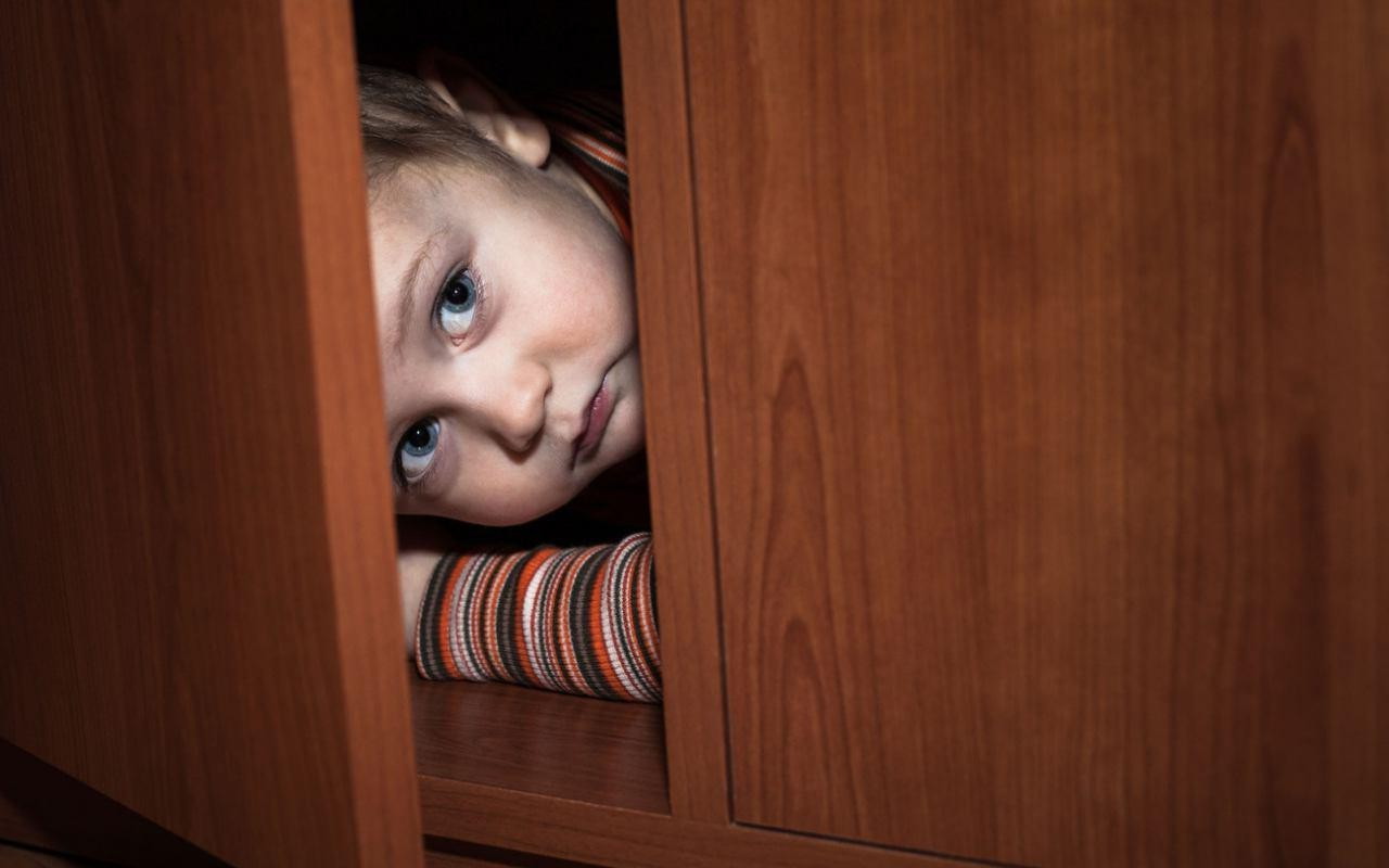 На Урале женщина полгода прятала младенца в шкафу