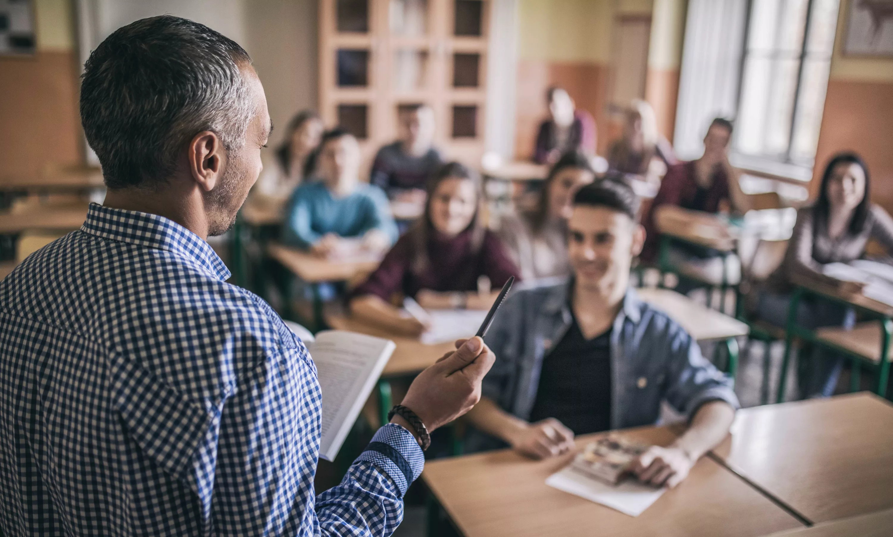 Анна Попова: Почти во всех регионах сейчас безопасно учиться в школах очно