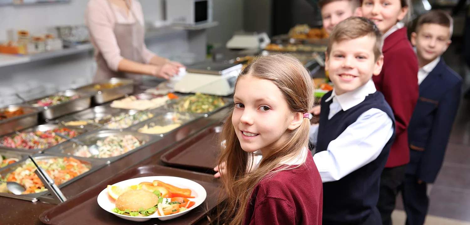 «Питание бесплатное, но не горячее» 