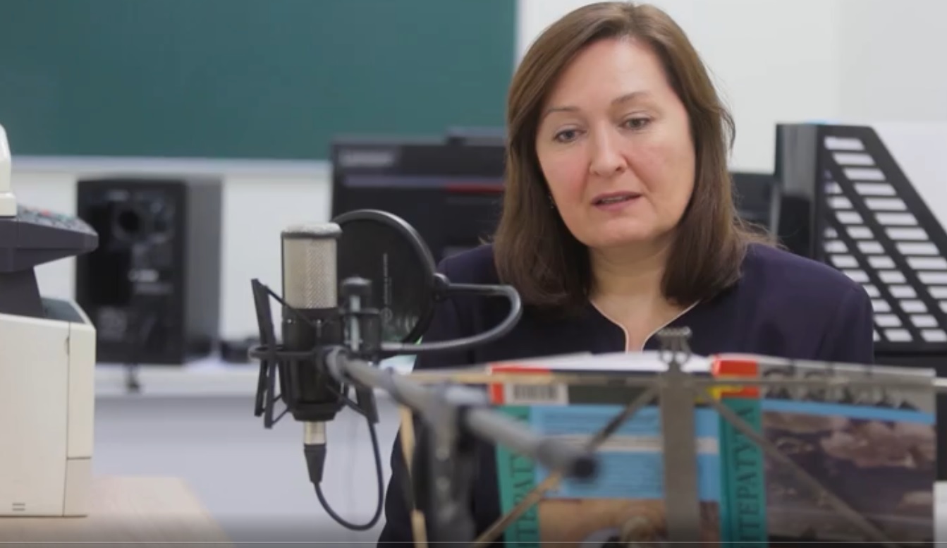 YouTube-канал учителя школы № 2120 набрал 9 млн просмотров