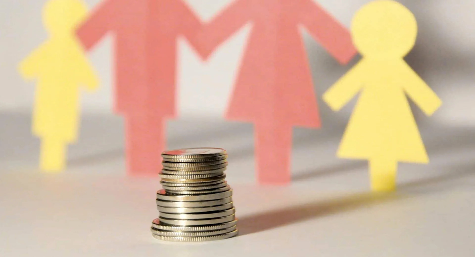 Детские пособия: Минтруд предложил учитывать не только доходы, но и активы