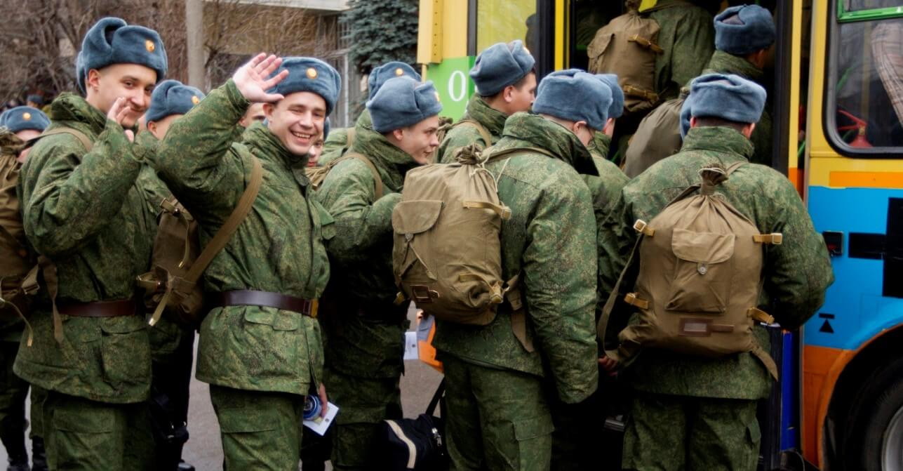 В России начинается весенний призыв на военную службу