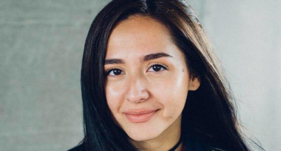 Как «понаехавшая» Манижа проявила самые тёмные стороны нашего общества Как «понаехавшая» Манижа проявила самые тёмные стороны нашего общества