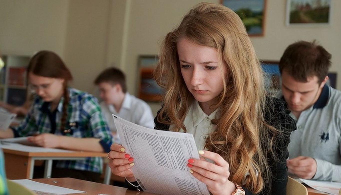 72 тысячи одиннадцатиклассников сдают выпускные экзамены