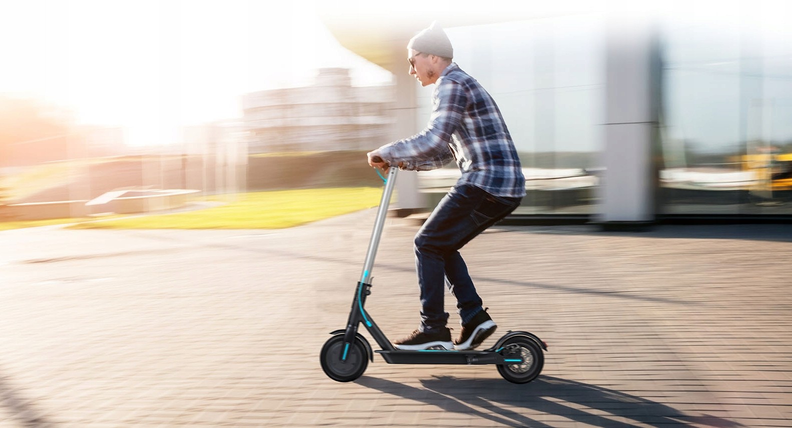 Куда ты гонишь: как российские школы справляются с нашествием самокатов