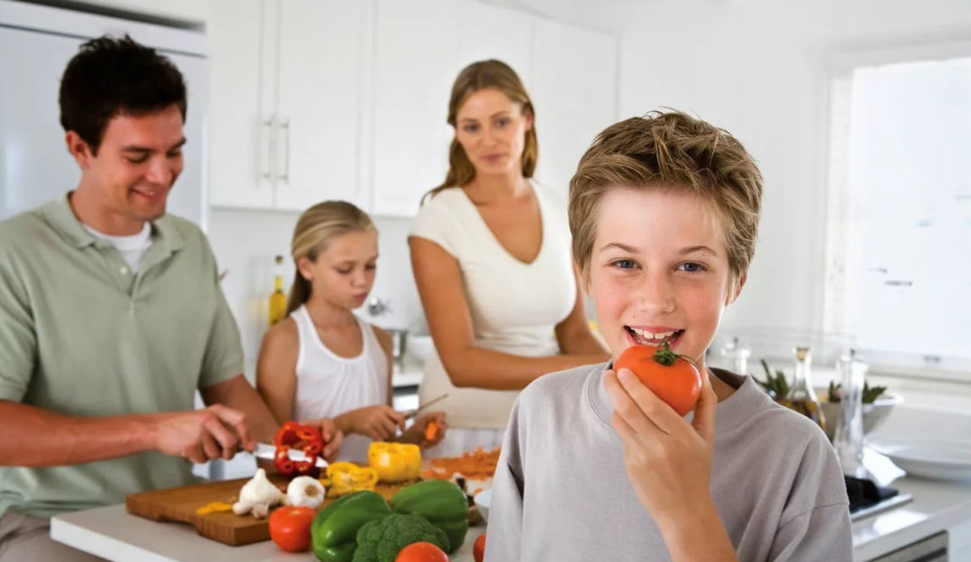 Онищенко предложил в школах заменить «Coca-Cola» на «Тархун»