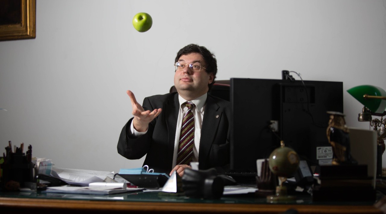 Максим Пратусевич: «От того, что учитель прочитает ФГОС, ему не будет ни холодно, ни жарко»