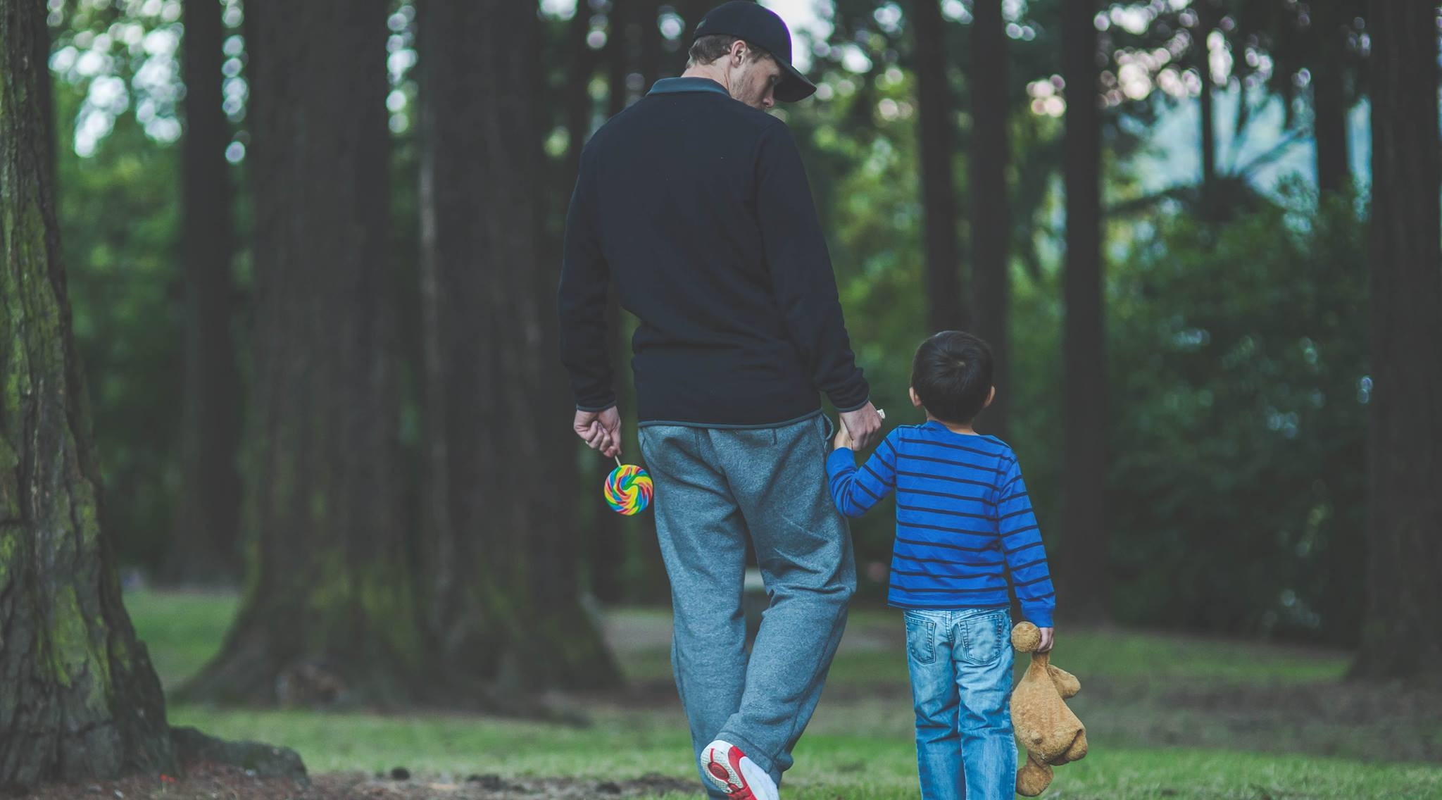 Во время социального эксперимента в Мурманске 10 из 17 детей ушли с незнакомцем