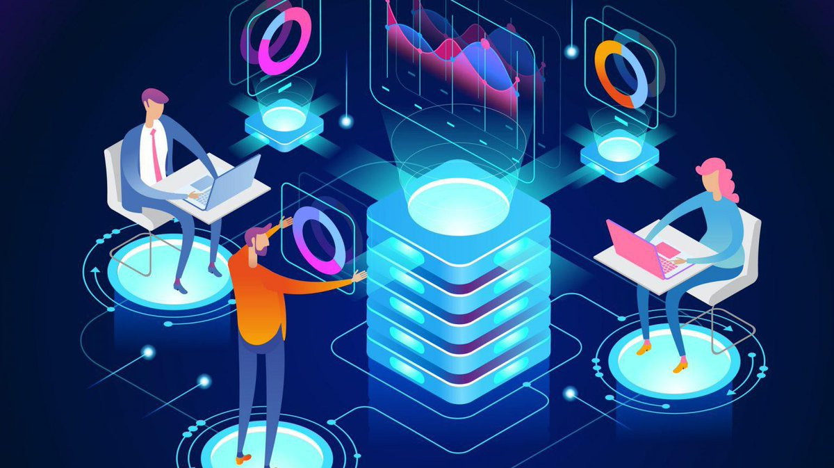 «О цифровой трансформации школ говорить еще очень и очень рано»