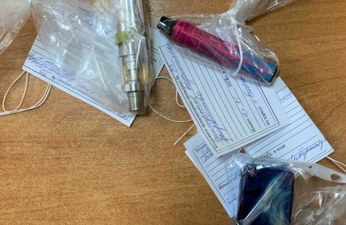 На Алтае 12-летний мальчик умер после курения вейпа