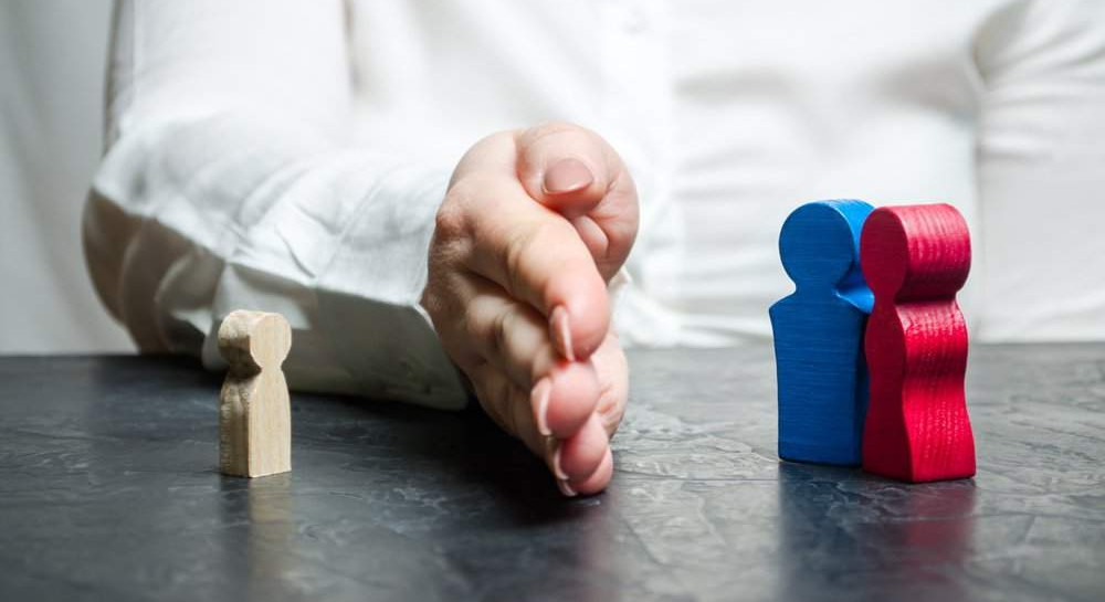 Суд лишил родительских прав отца и мать девочки, находившейся с рождения в московской клинике