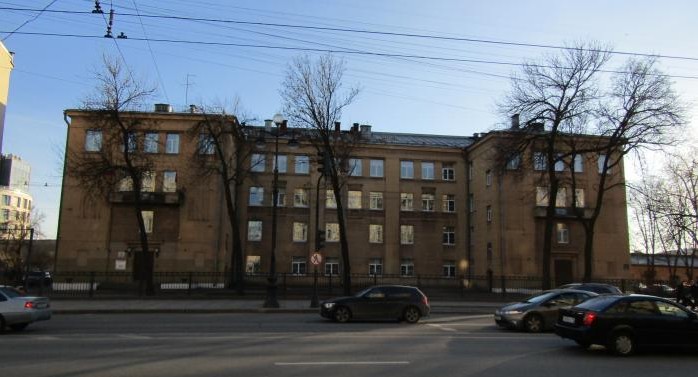 ​«Война миров» в гимназии №168: попытка интерпретации