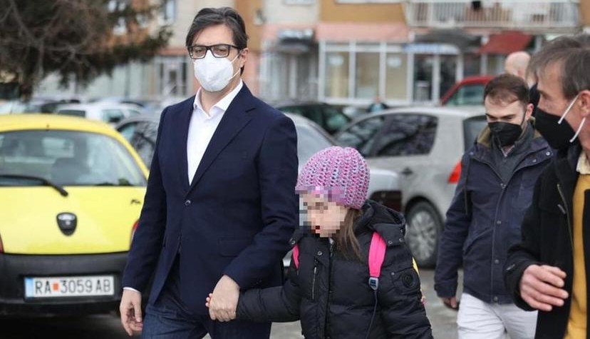 Президент Северной Македонии вступился за девочку с синдромом Дауна