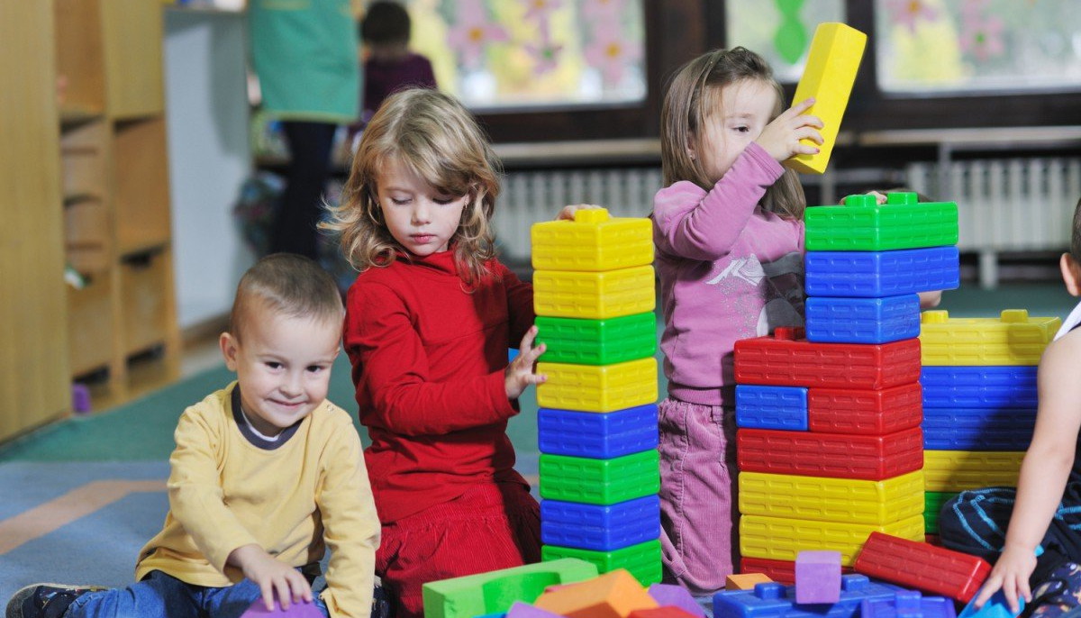 Минпросвещения планирует упростить процедуру подачи документов в детский сад