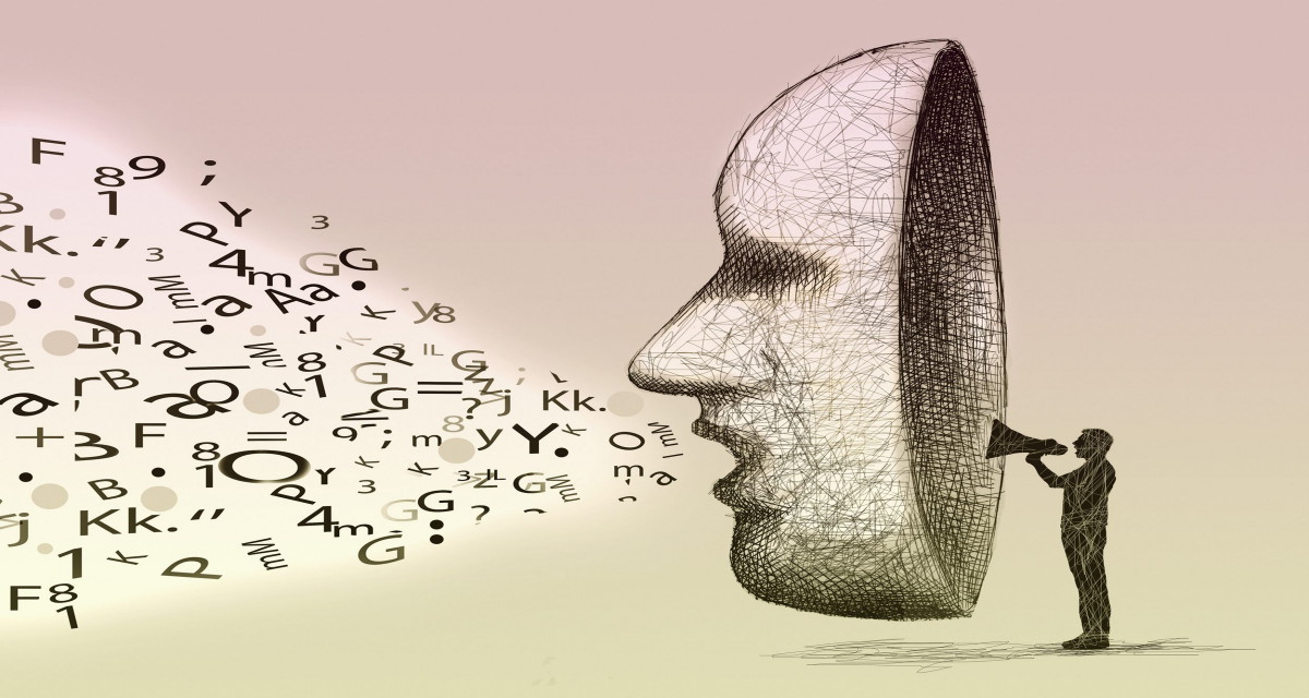 «Патриотизм предполагает две стороны медали: первая – нам есть чем гордиться, вторая – нам есть чего стыдиться, и об этом надо тоже разговаривать, потому что детей не обманешь»