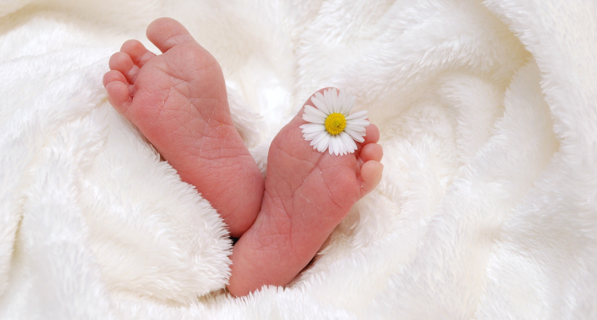 Какие имена для новорожденных в 2022 году самые популярные