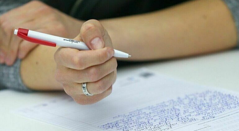 Министр просвещения Сергей Кравцов предложил писать слово «Бог» с заглавной буквы