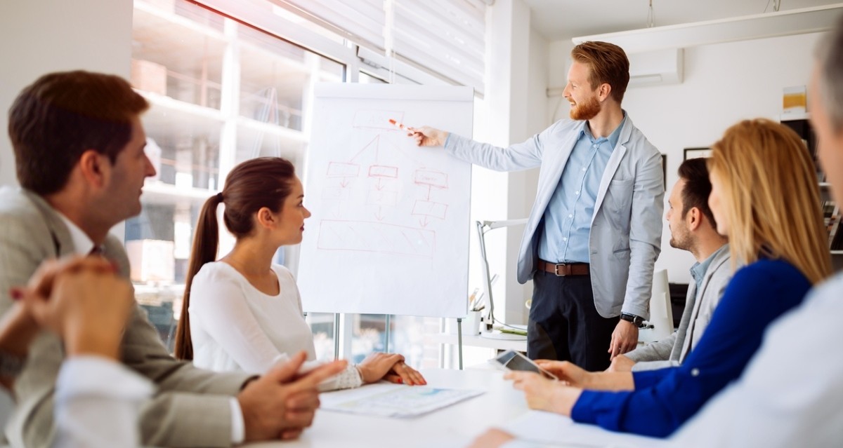 «Задача не в отмене устаревших форм, а в расширении демократического участия и развитии сотрудничества между школами, учеными и работодателями»