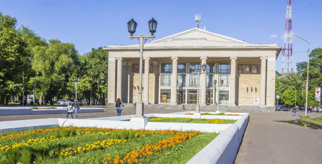 Вятской филармонии присвоили имя Петра Ильича Чайковского после просьбы школьников