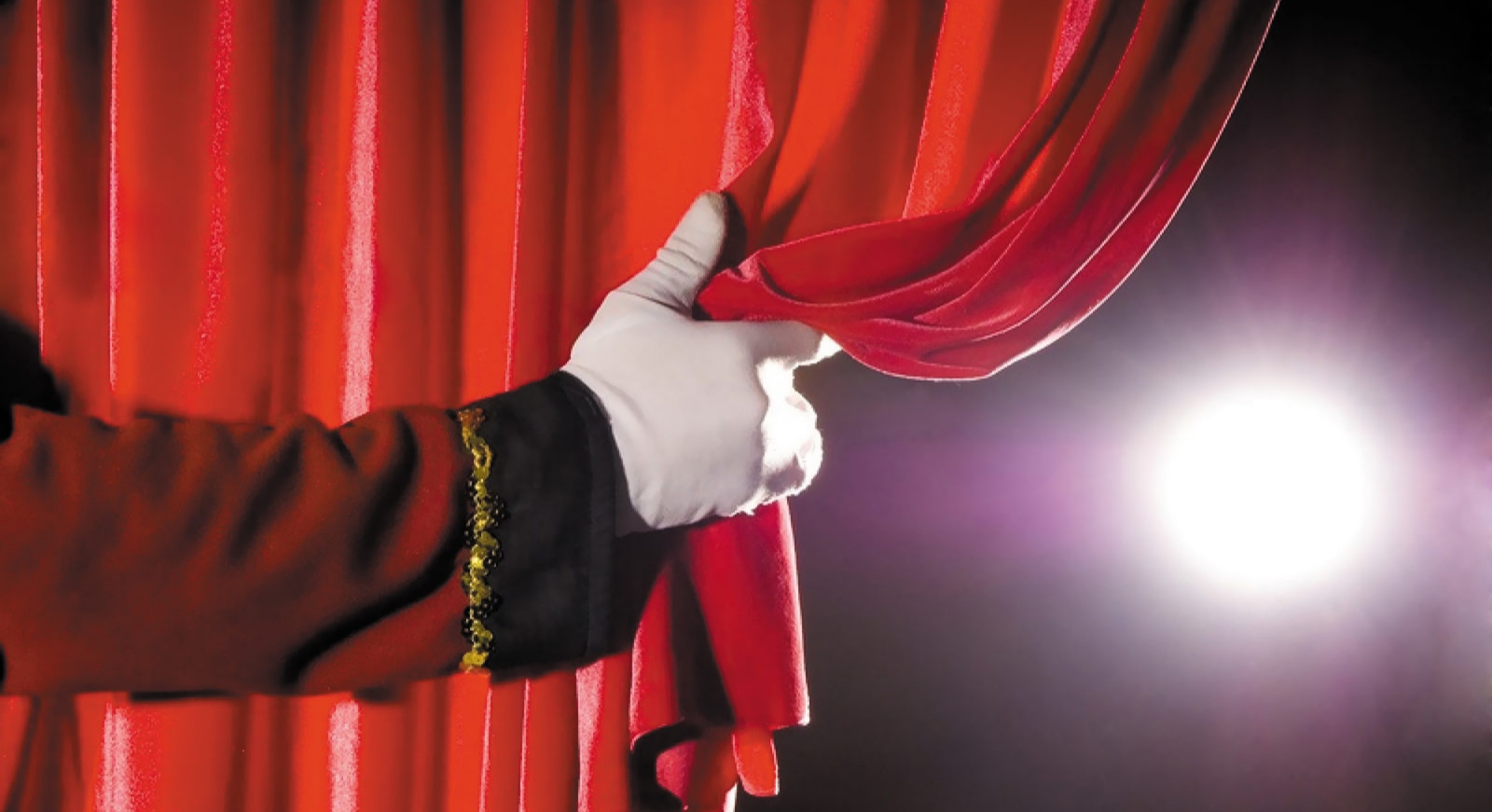 Школьники Северной Осетии смогут бесплатно посещать театры