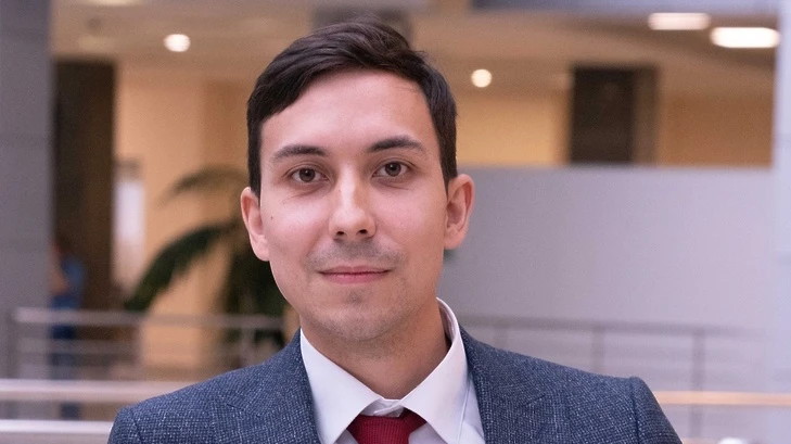 Дмитрий Лутовинов: «Я не чиновник, не политик, я – учитель»