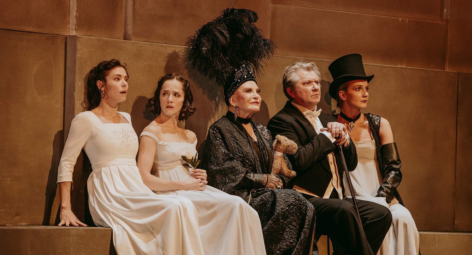 «Любовь мешает смерти. Любовь есть жизнь. Любовь есть Бог»