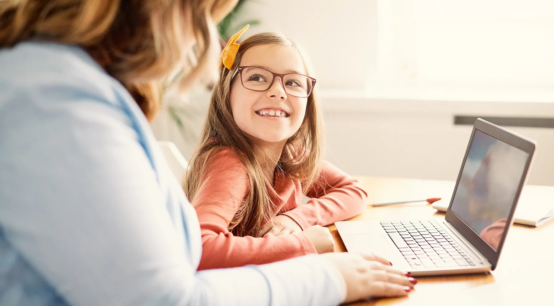 Родители московских школьников могут оформить справку об обучении ребенка онлайн в электронном дневнике МЭШ