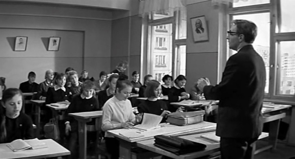 Почему они остаются?