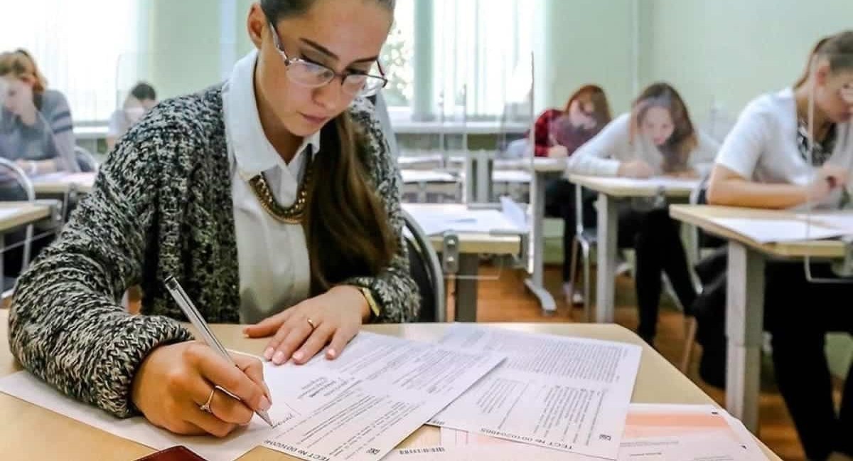 Рособрнадзор ответил на все вопросы выпускников и родителей про ЕГЭ