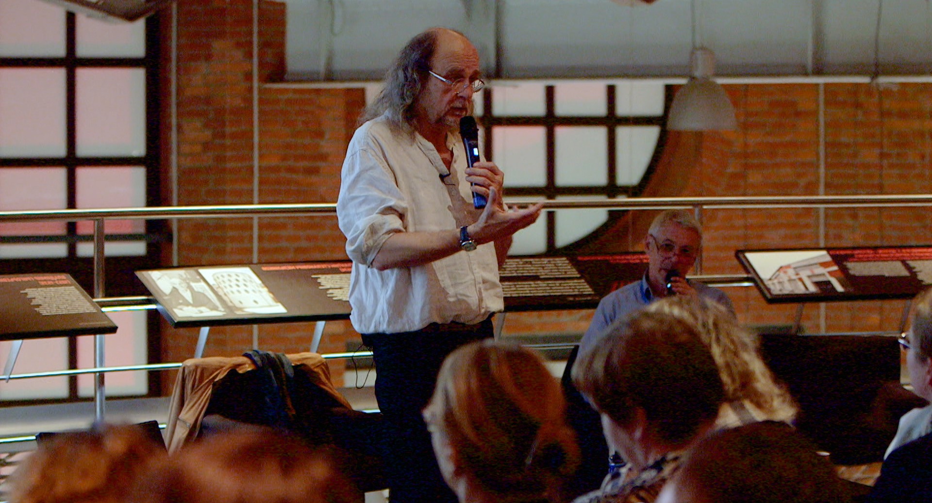 В Еврейском музее и центре толерантности учителя обсудили пользу применения театрального искусства на уроках