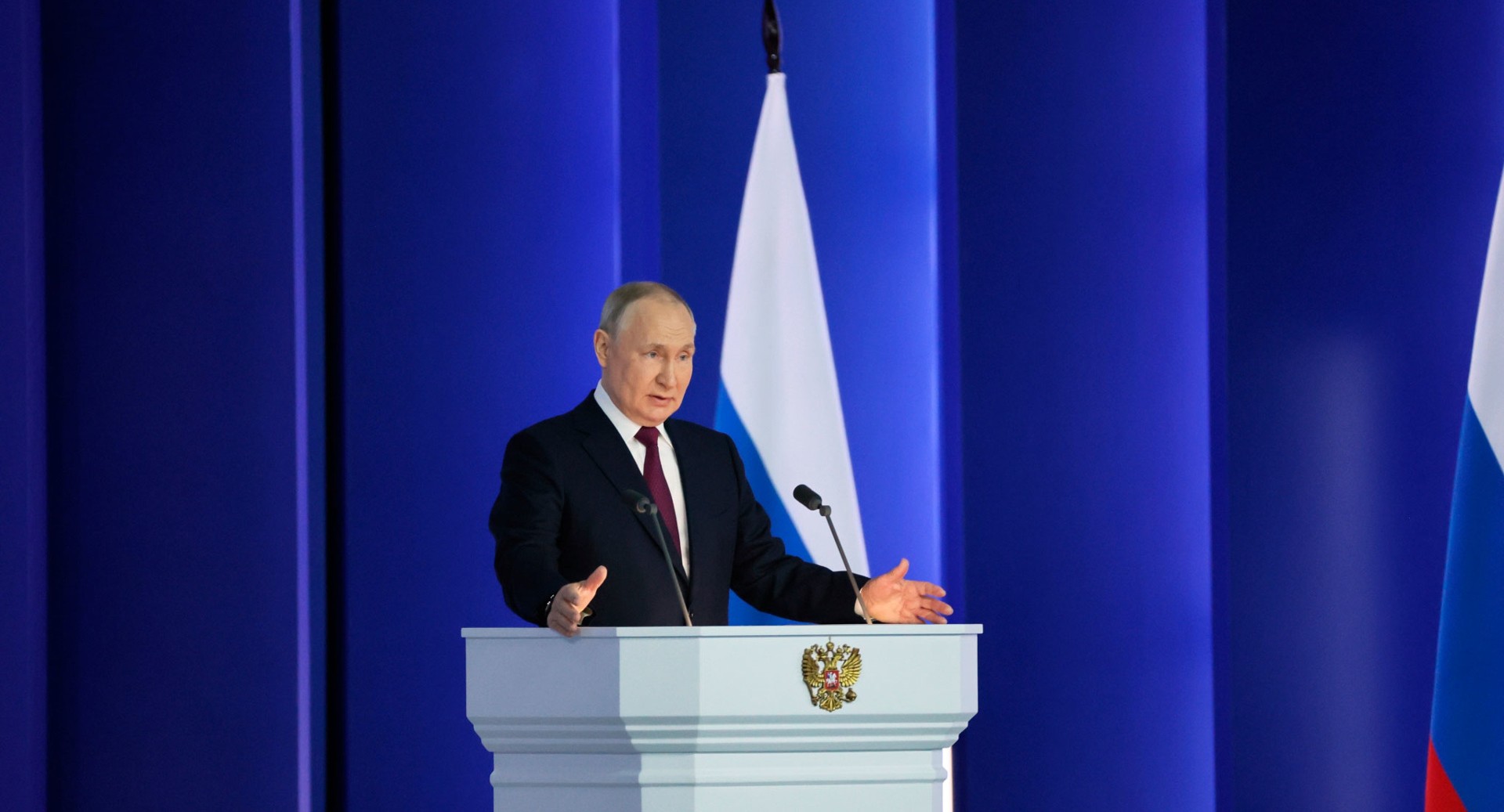 12 заявлений Владимира Путина про образование: пересдача ЕГЭ, доплаты классным руководителям и советникам директоров по воспитанию, новая модель оплаты труда