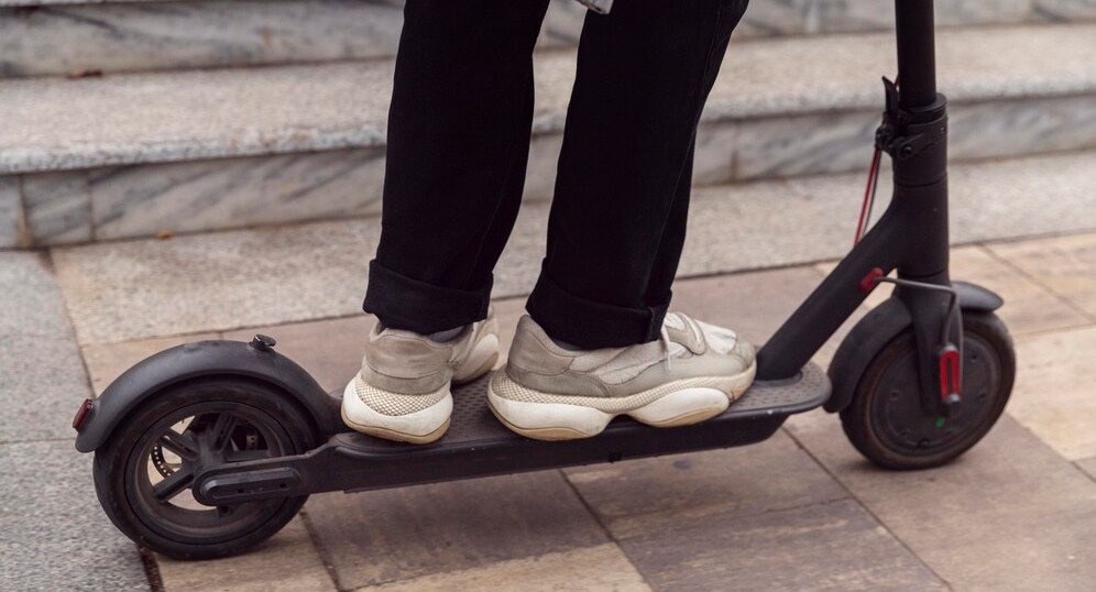 Езде на самокатах предлагают обучать на уроках ОБЖ