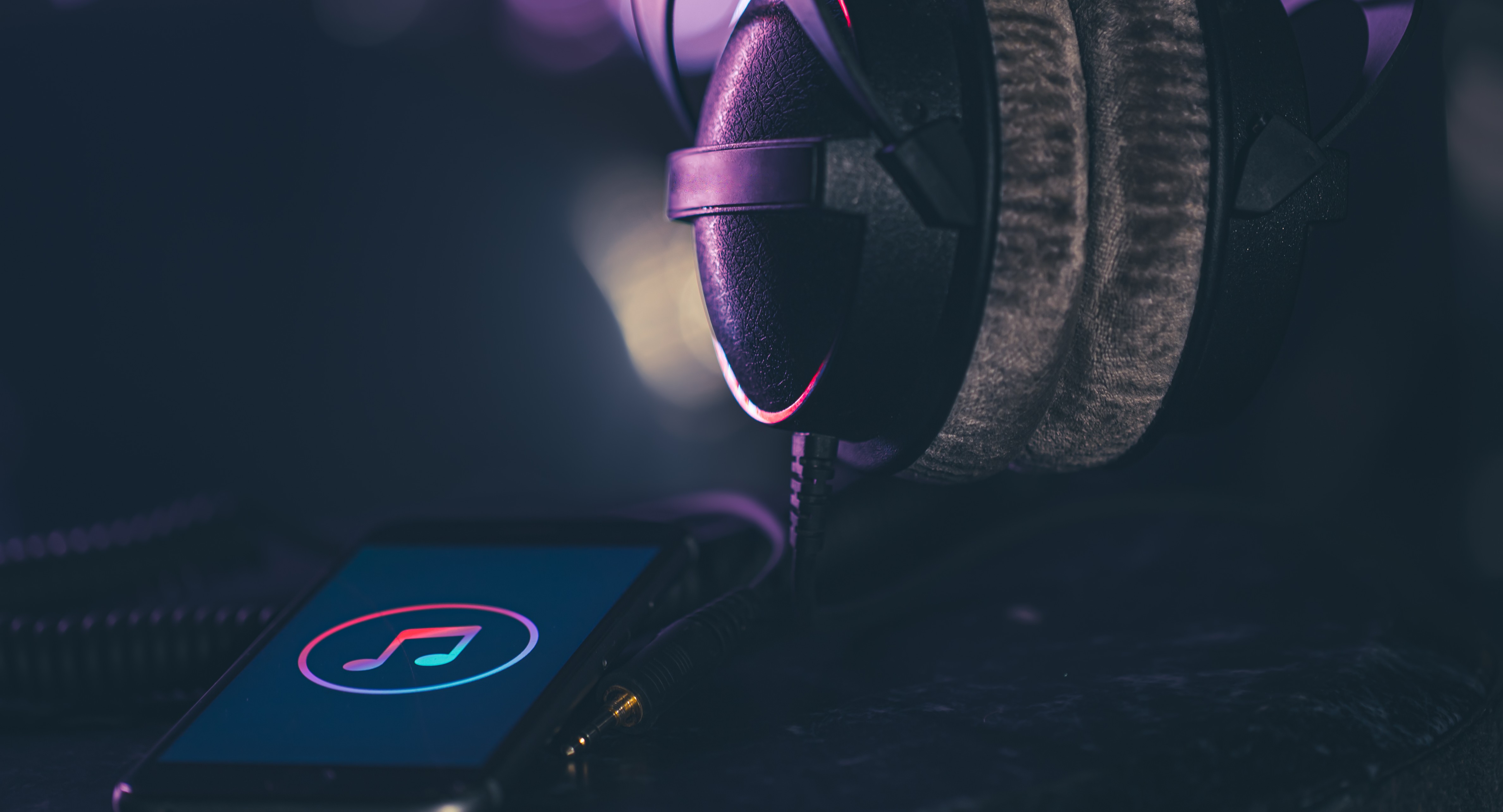 «Мы тебя такому научили»: подкаст для родителей от Учи.ру возвращается с премьерой сезона эксклюзивно в VK Музыке