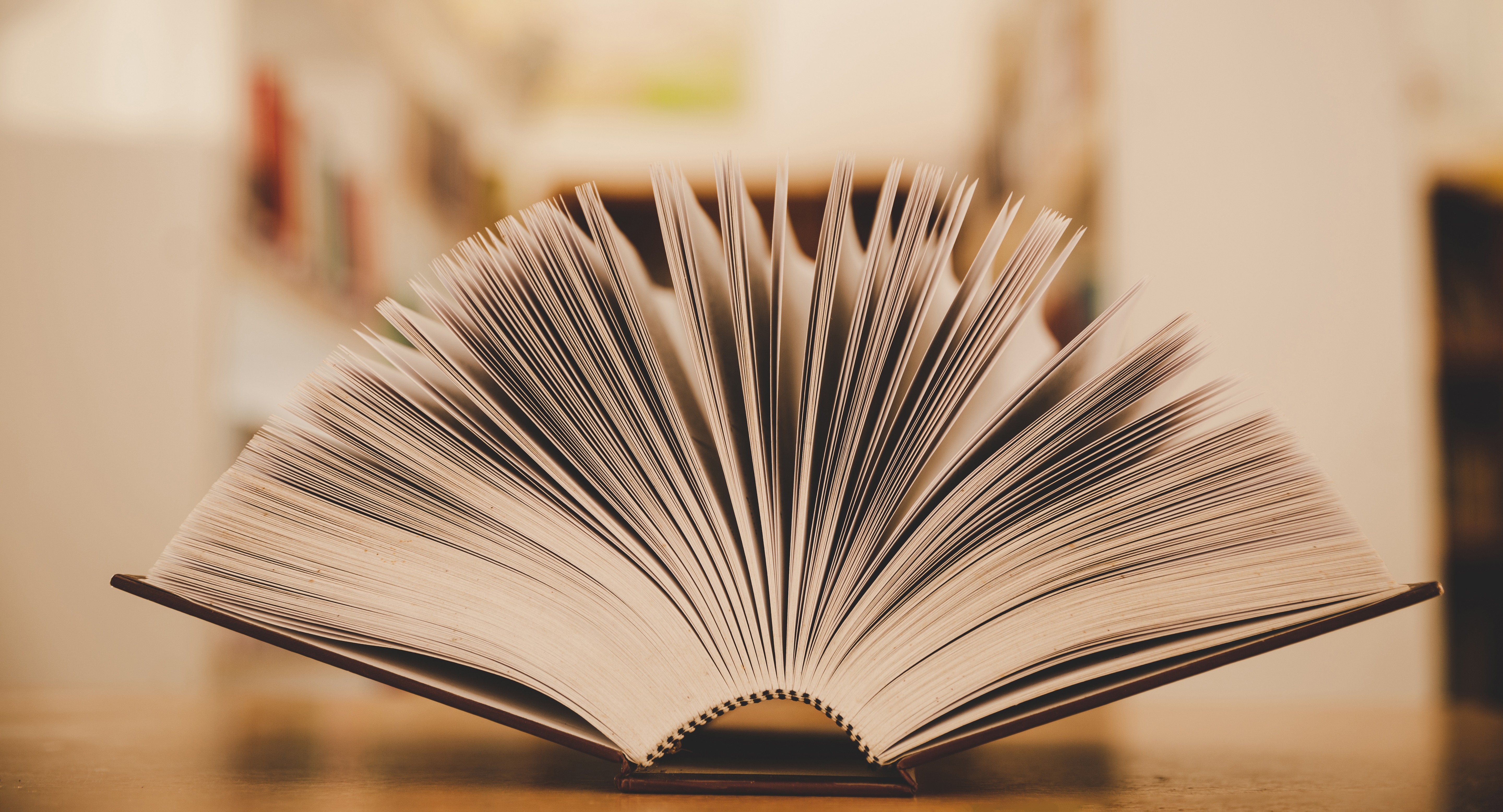 Прилепин призвал создать аналог Нобелевской премии по литературе