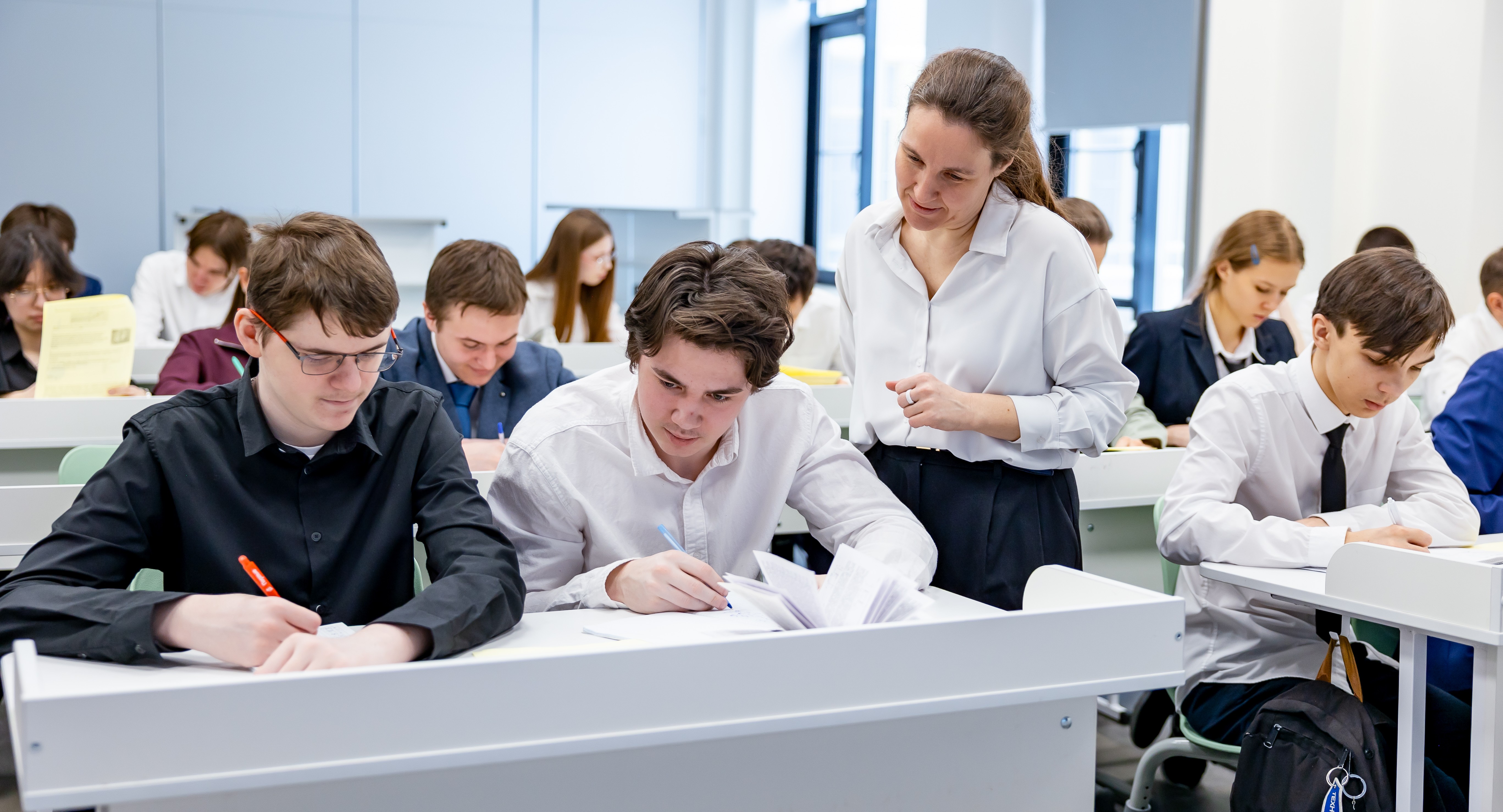 Анастасия Ракова сообщила о старте практикумов по подготовке школьников к ЕГЭ