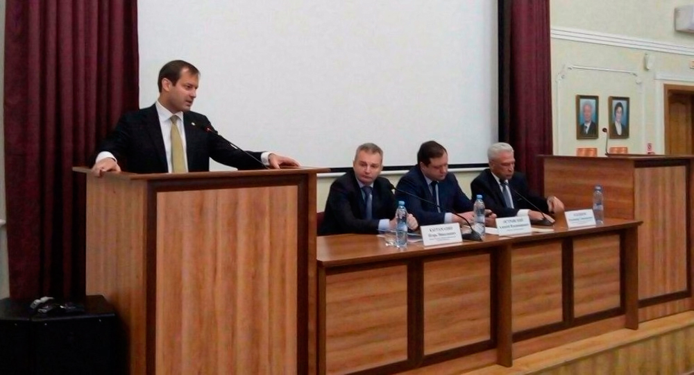 Ректор не нашел общего языка с иностранными студентами Ректор не нашел общего языка с иностранными студентами