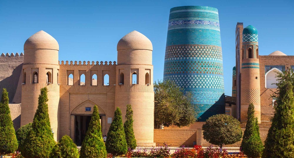 В Узбекистане объединят школьное и профессиональное образование В Узбекистане объединят школьное и профессиональное образование