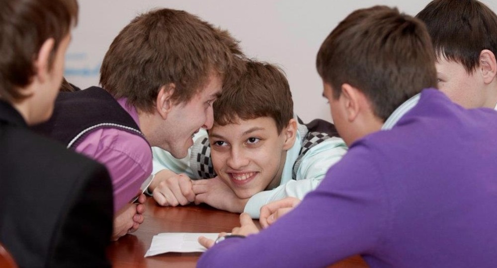 Надо учить детей разговаривать Надо учить детей разговаривать