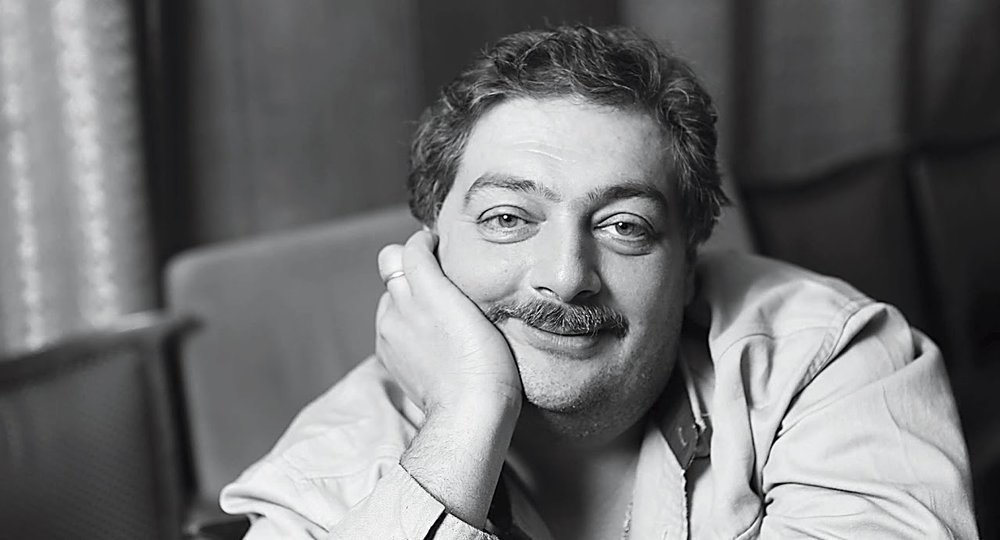 Дмитрий Быков предложил отменить ЕГЭ по литературе Дмитрий Быков предложил отменить ЕГЭ по литературе